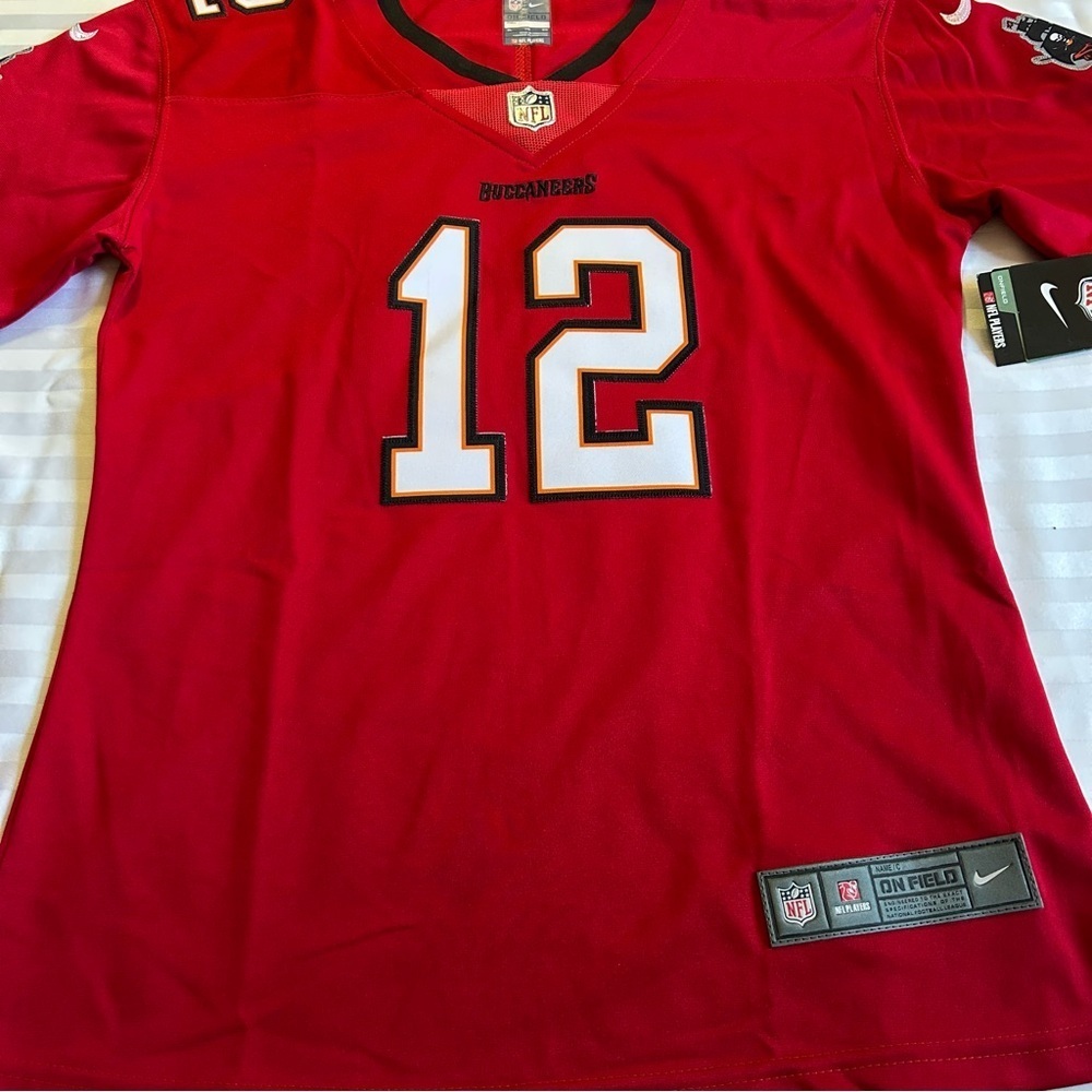 Nike NFL NWT Tampa Bay Buccaneers Tom Brady #12 On-Field Jersey Women’s XL - Picture 2 of 11